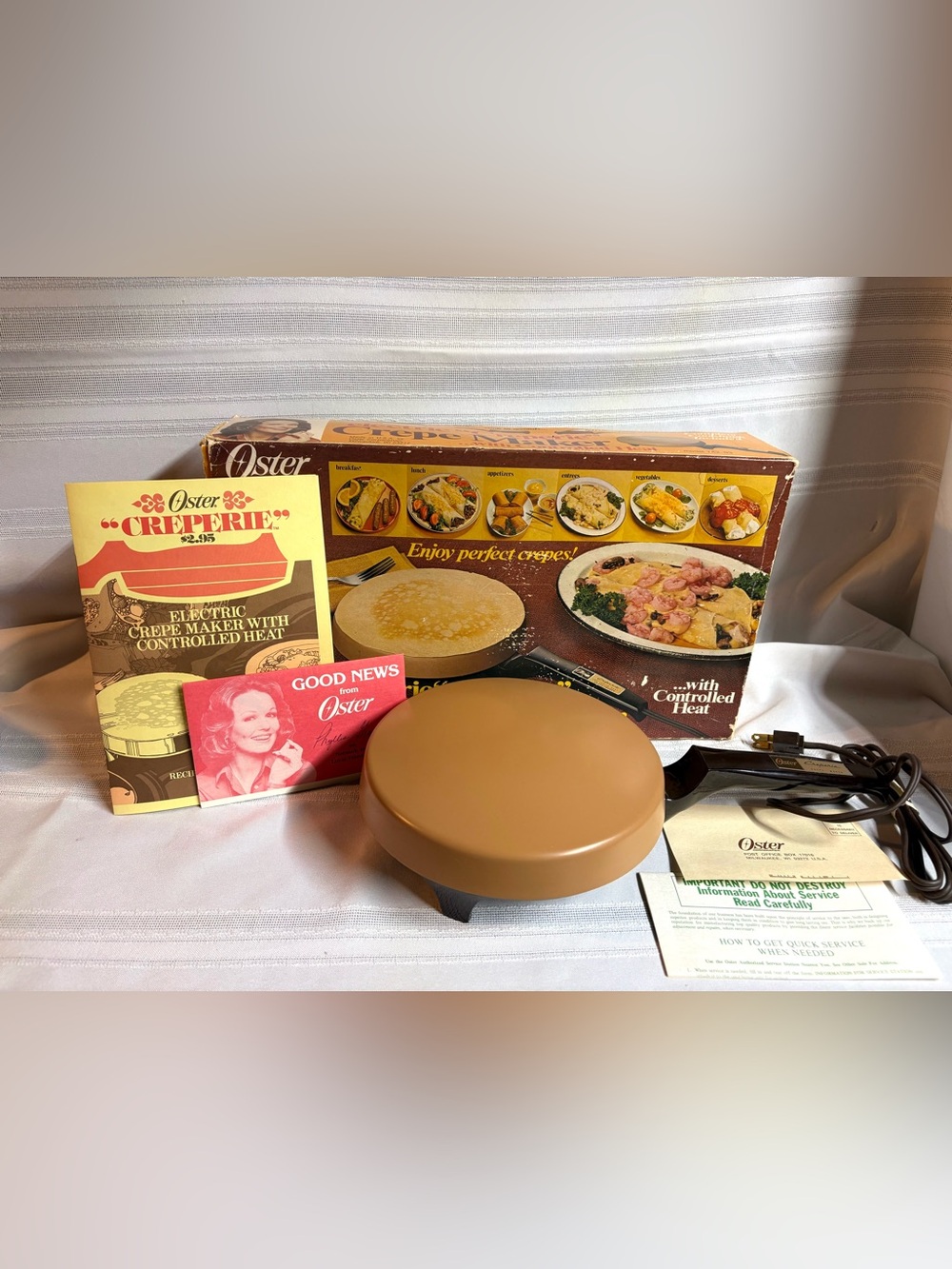 1970’s Oster Electric Crepe Maker w Controlled Heat in Original Box